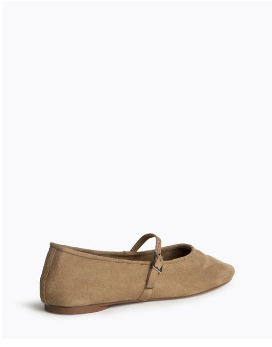 MANOLETINA BEATRICE CAMEL