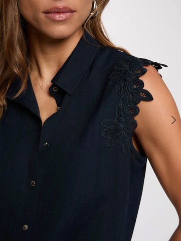 BLUSA MARINO SIN MANGAS