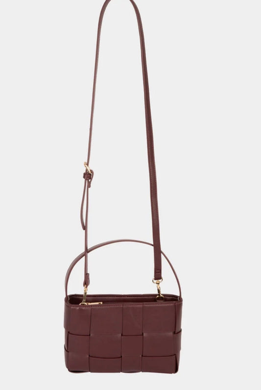 BOLSO TRENZADO BURDEOS