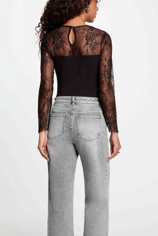 CAMISETA ENCAJE