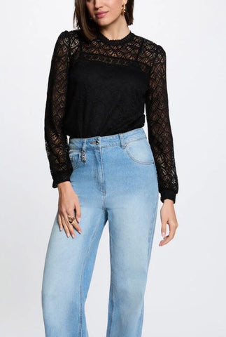 CAMISETA ENCAJE NEGRA