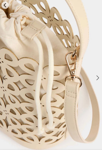 BOLSO TROQUELADO NATA