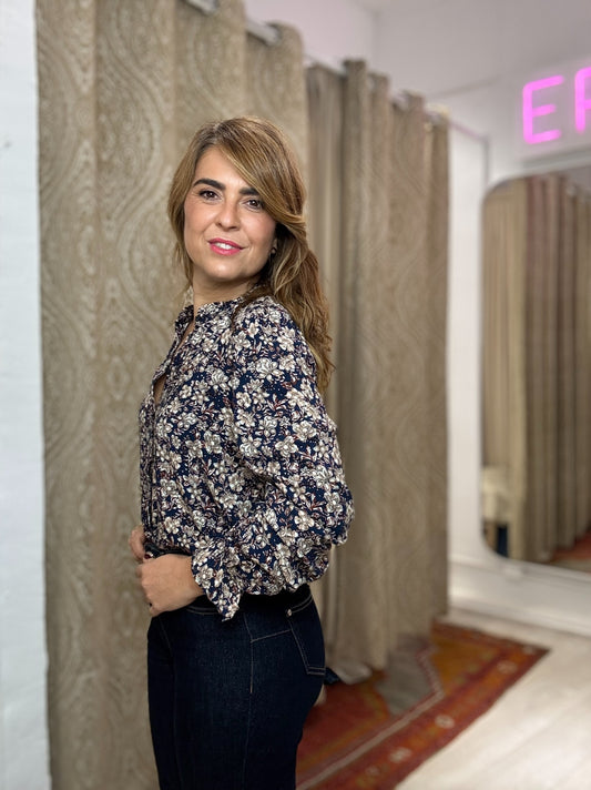 BLUSA FLORES MARINO