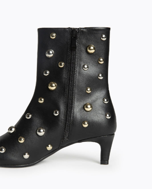 BOTIN TACHUELAS NEGRO